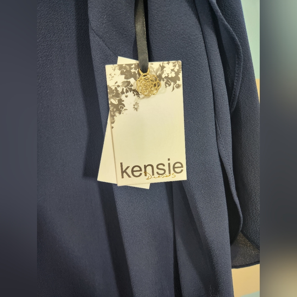 NWT Kensie Navy Split Sleeve Keyhole Crepe Dress - Picture 12 of 12